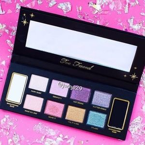✨Too Faced Glitter Bomb Eyeshadow Palette✨